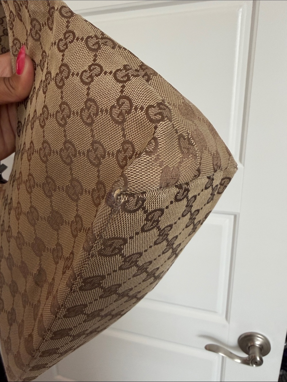 Gucci GG Canvas Shoulder Bag - Picture 7 of 10